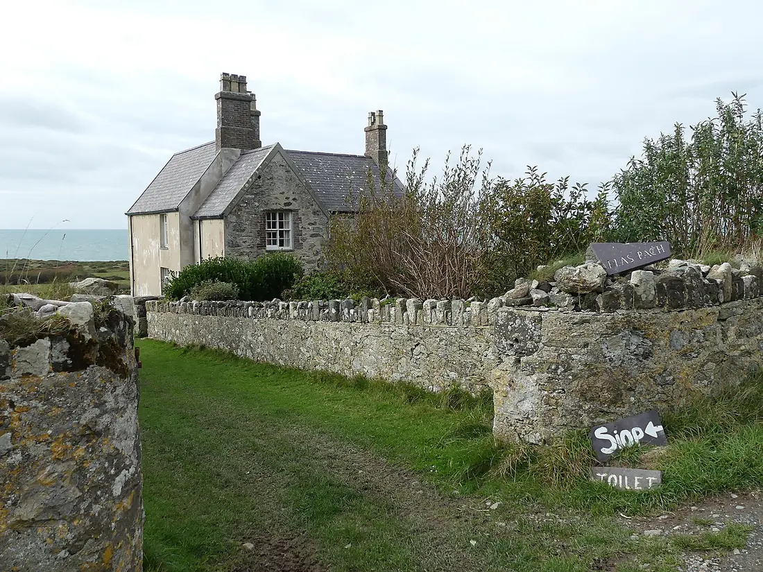 Plas Bach, Bardsey Island