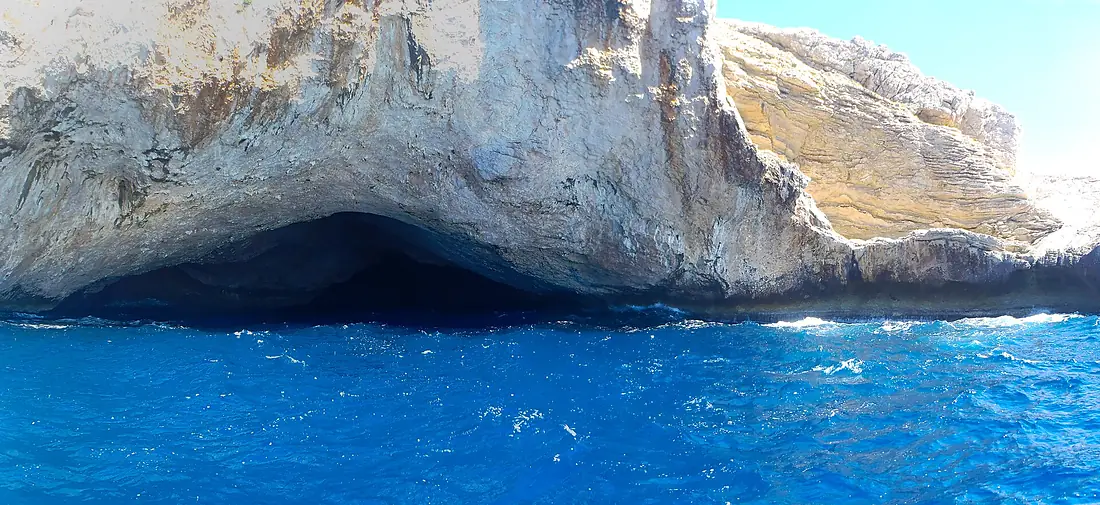 Cabrera - Cova Blava - panoramio