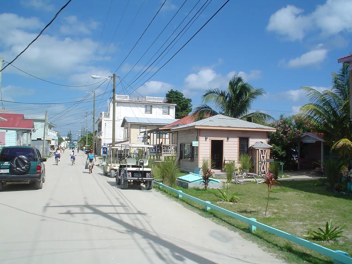 CayeCaulker2004