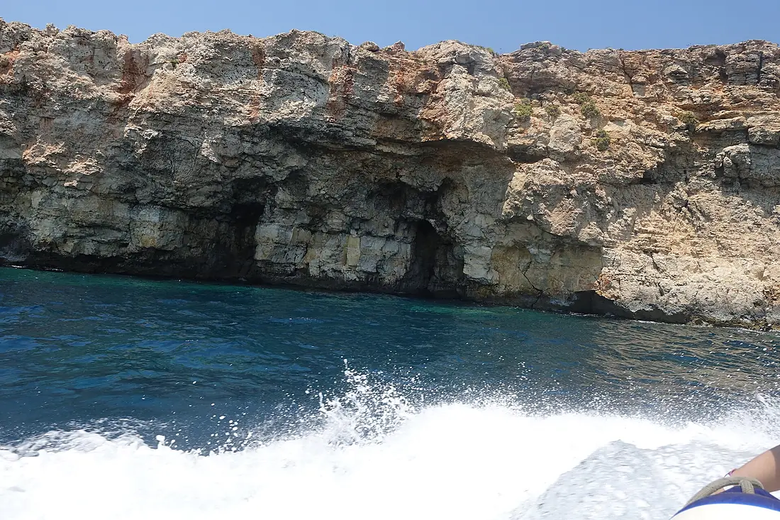Cominotto (island) 01