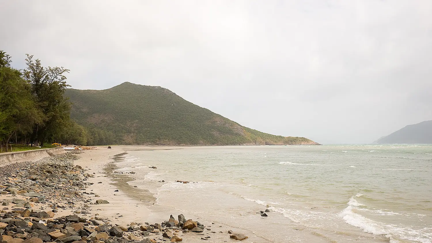 Pulo Condore island beach