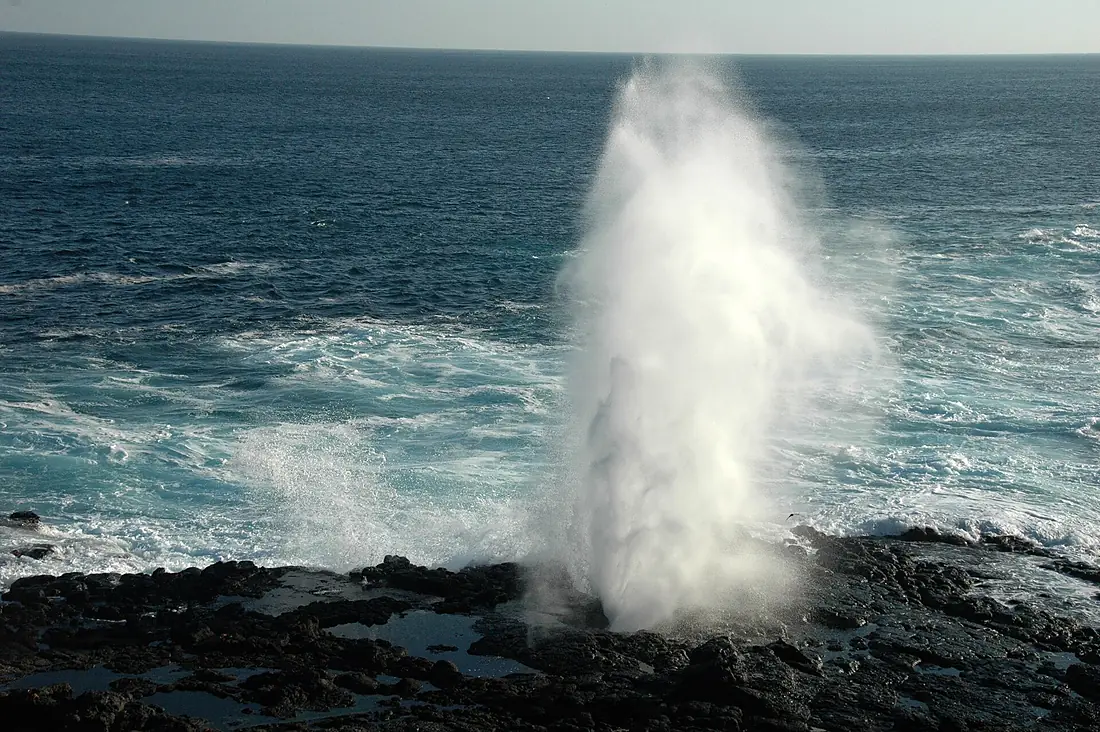 Espanola Island, Galapagos - panoramio - David Broad