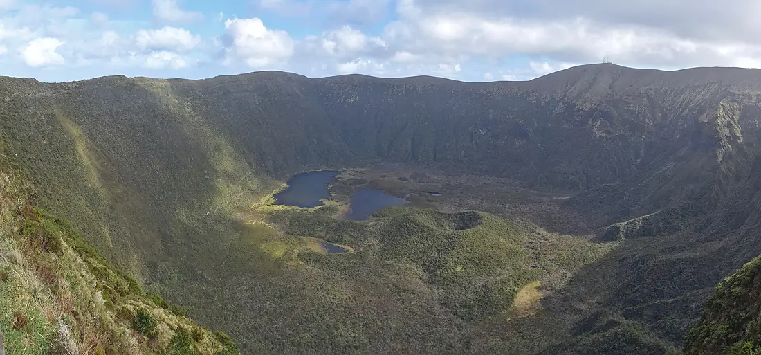 Faial Caldera panorama1