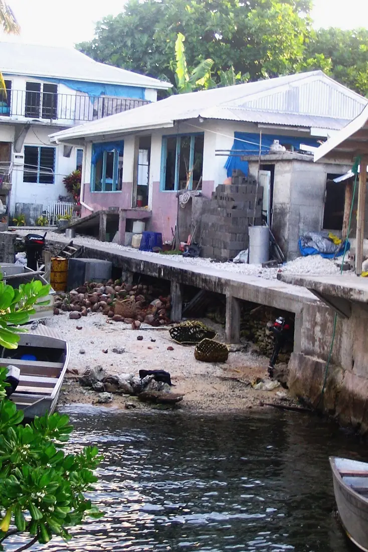 Housing-on-fakaofo-atoll-tokelau-2007-tokelaus-low-lying-atolls-are-susceptible-to-rising-sea-levels-photo-new-zealand-ministry-of-foreign-affairs-and-trade 12779926863 o