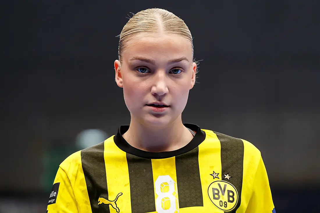 2023-05-13 Handball Frauen, EL Final4 2023, Halbfinale 2, BVB Dortmund - Nykobing Falster Handbold 1DX 2538 by Stepro