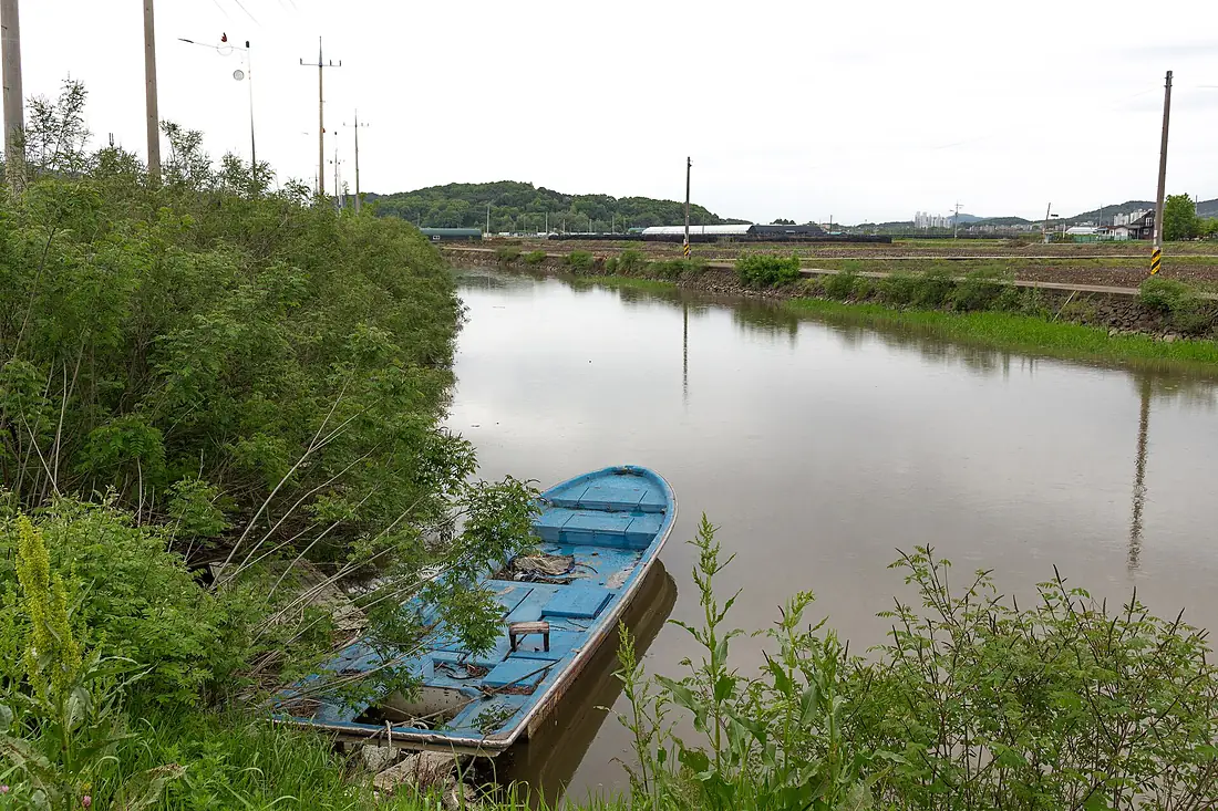 A Floating Boat in Ganghwa Island