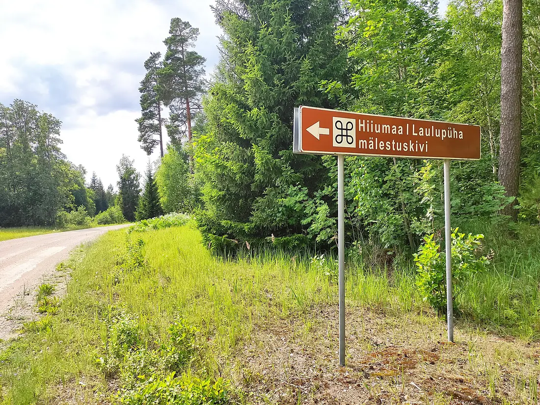 Hiiumaa I Laulupüha mälestuskivi, ostrov Hiiumaa, Estonsko 5
