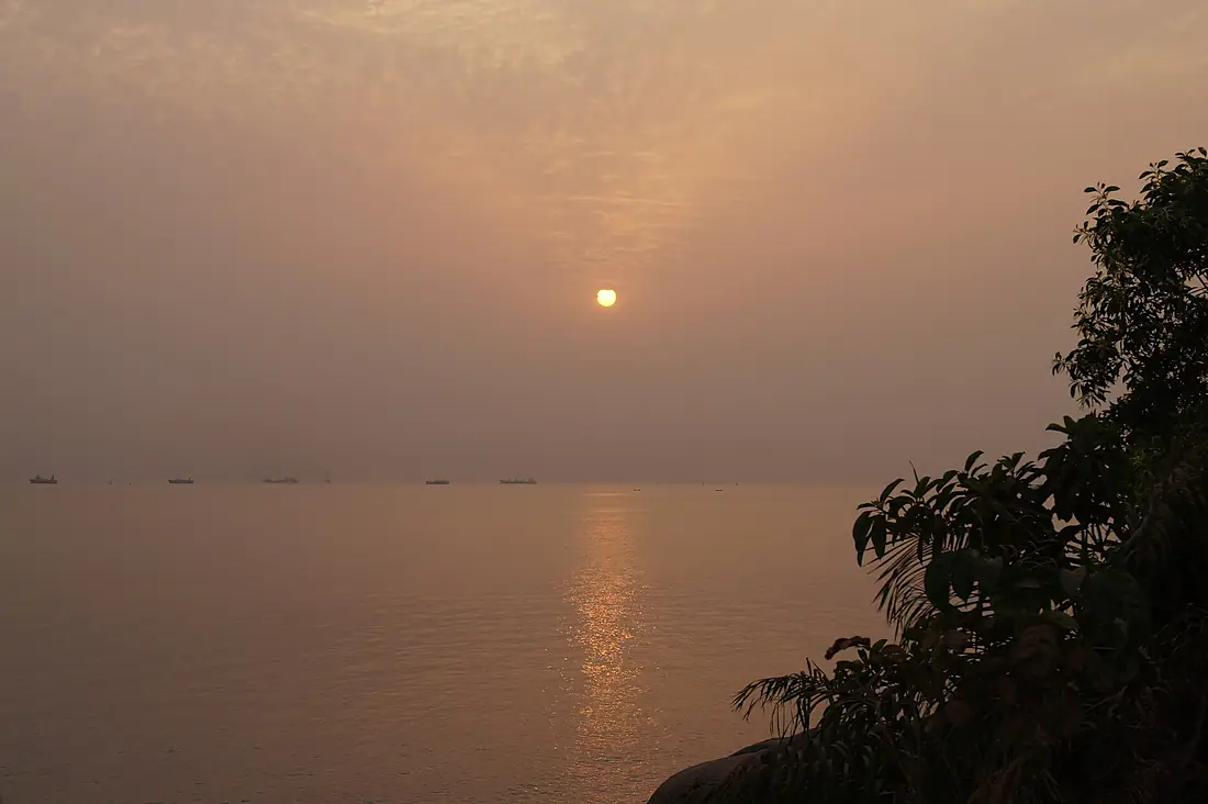 Crépuscule sur l'île de Kassa