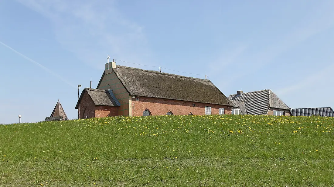 Langeness Kirche West 1