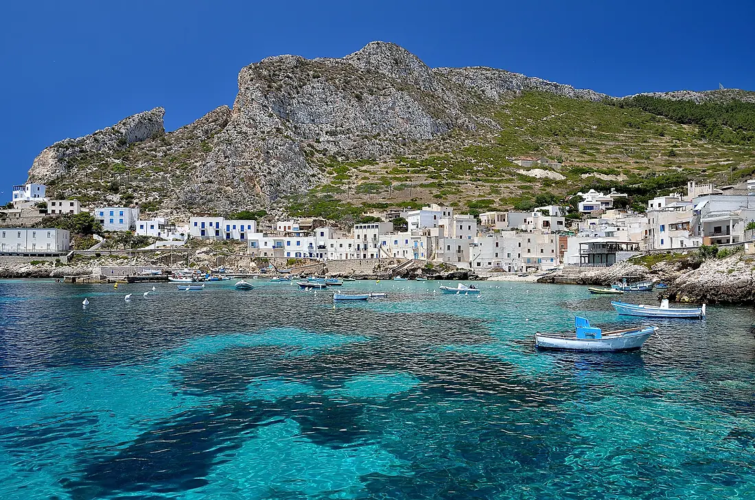 Levanzo-porto