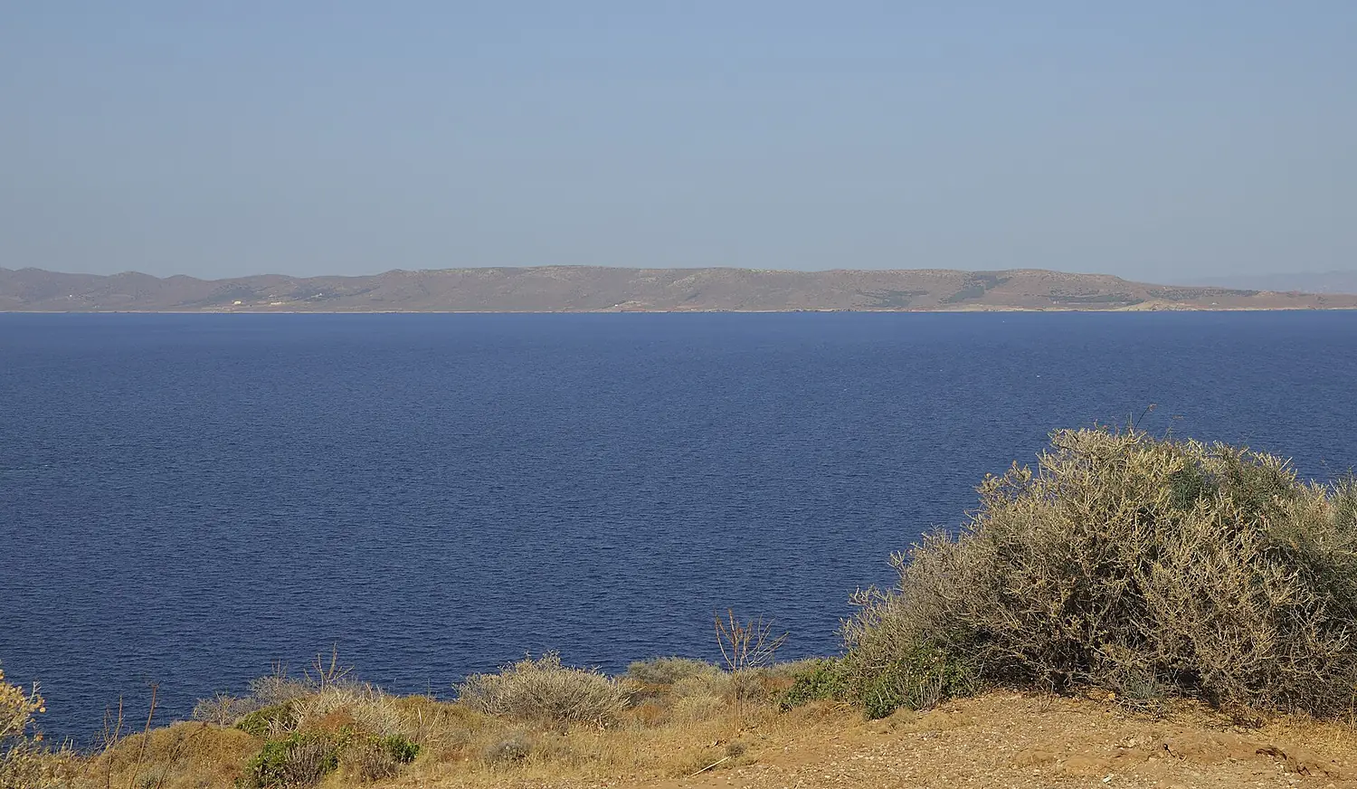 Attica 06-13 Sounion 01 View to Makronissos