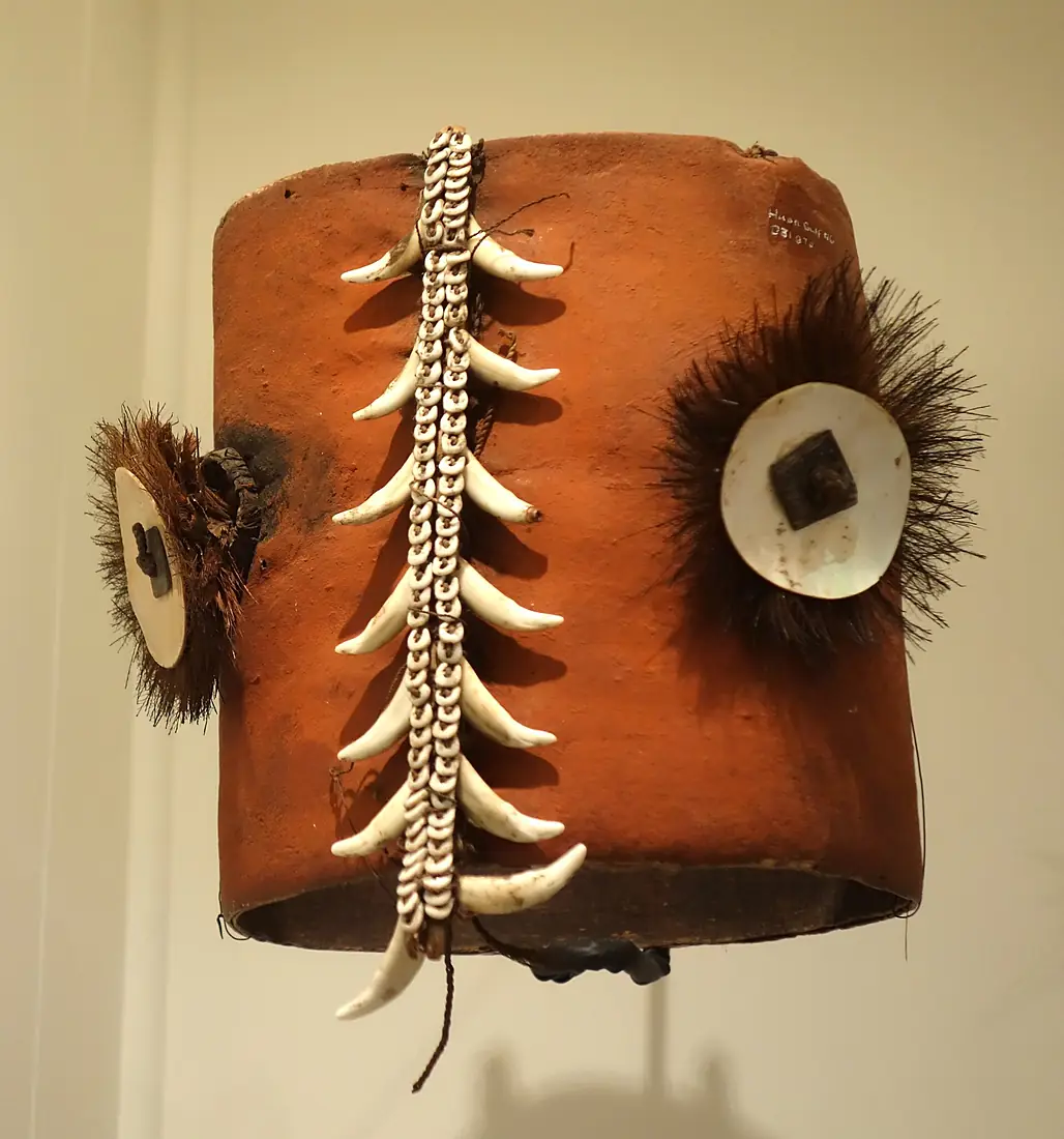Headdress, New Britain - Otago Museum - Dunedin, NZ - DSC04412