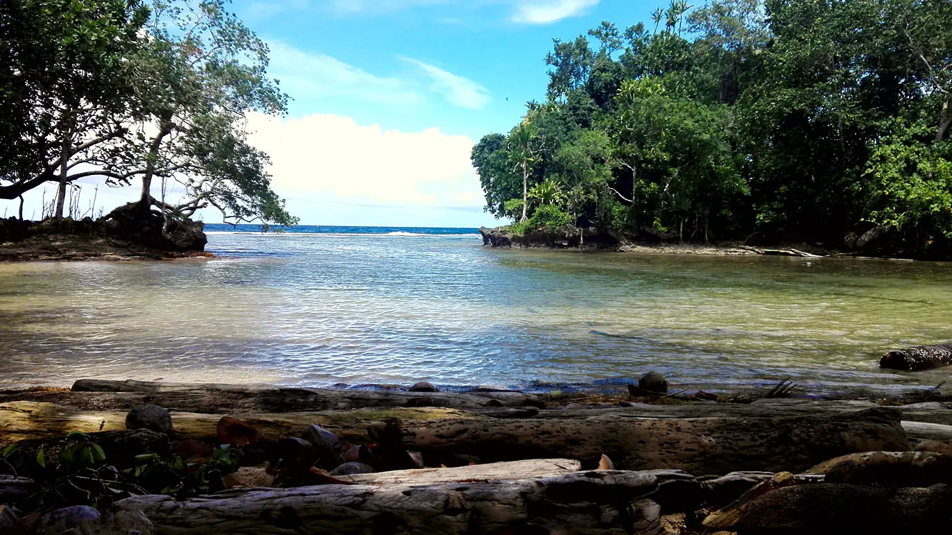 Lamsbie Bay Sentral New Ireland