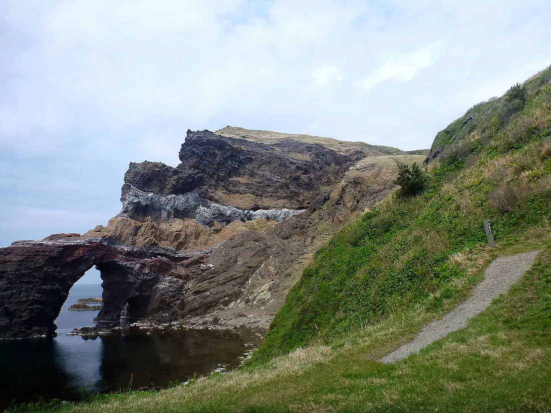 Matengai Cliff, Nishinoshima, Oki - 8408523362