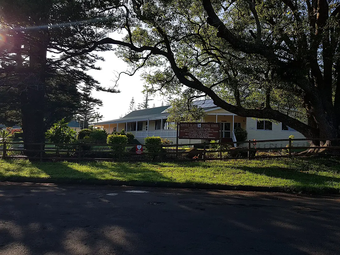 NorfolkIslandCentral School1