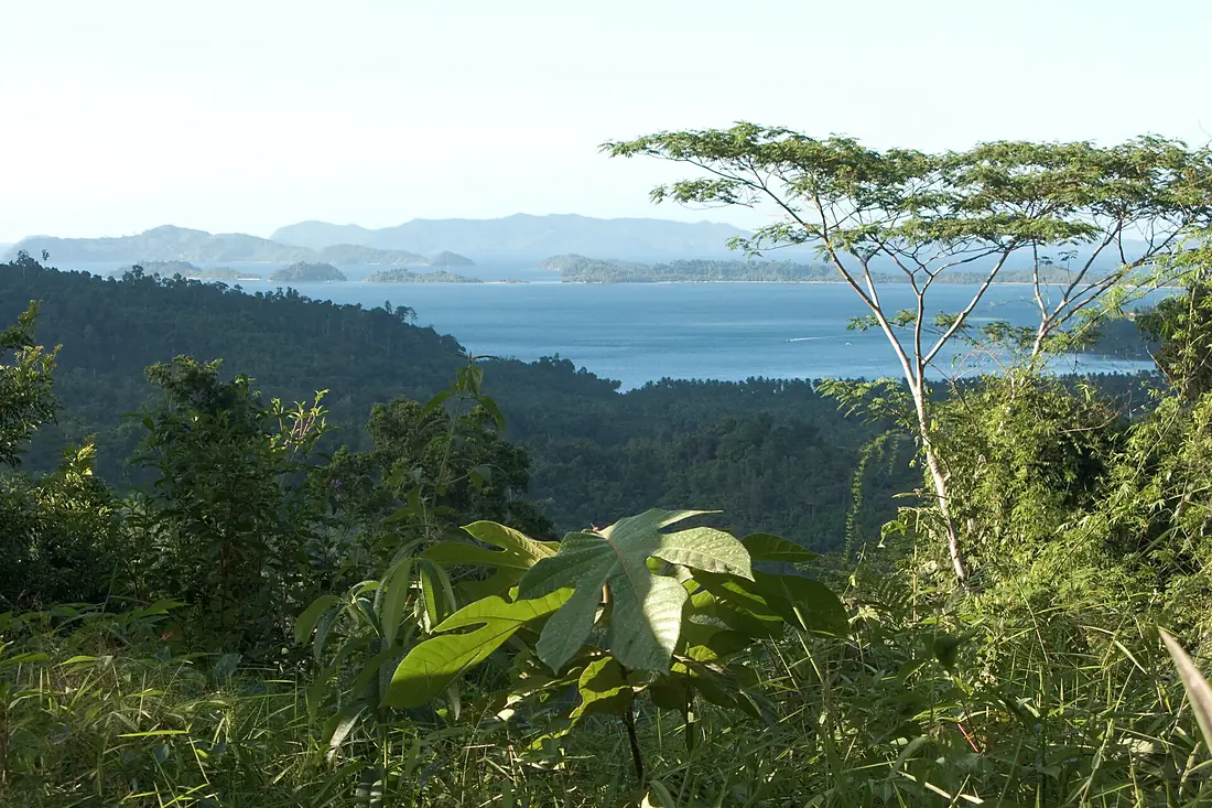 Palawan, Philippines, View over northwest coast of Palawan and South China Sea