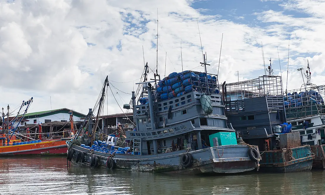 Puerto de Phuket, Tailandia, 2013-08-19, DD 06