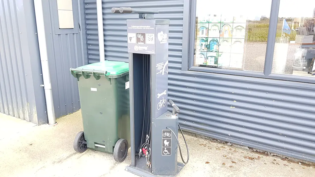 Rømø bicycle repair station