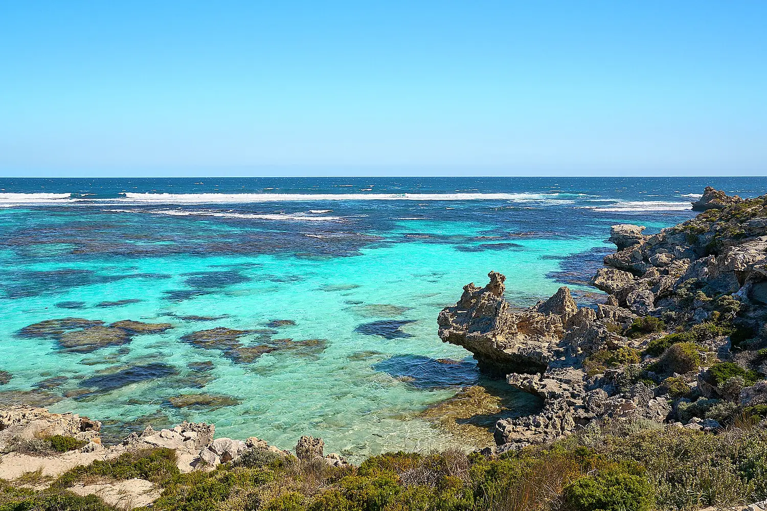Rottnest Island coastline near Parker Point 01