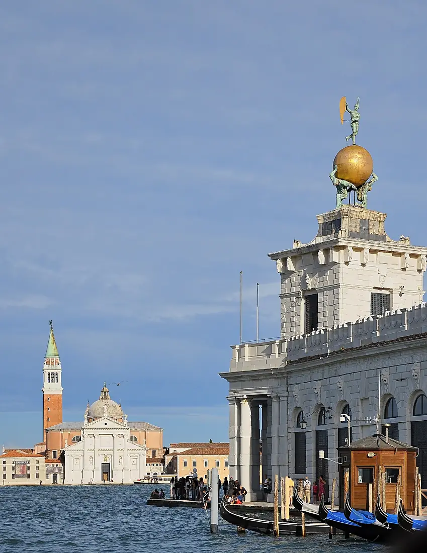 Dogana da mar, Venice 002