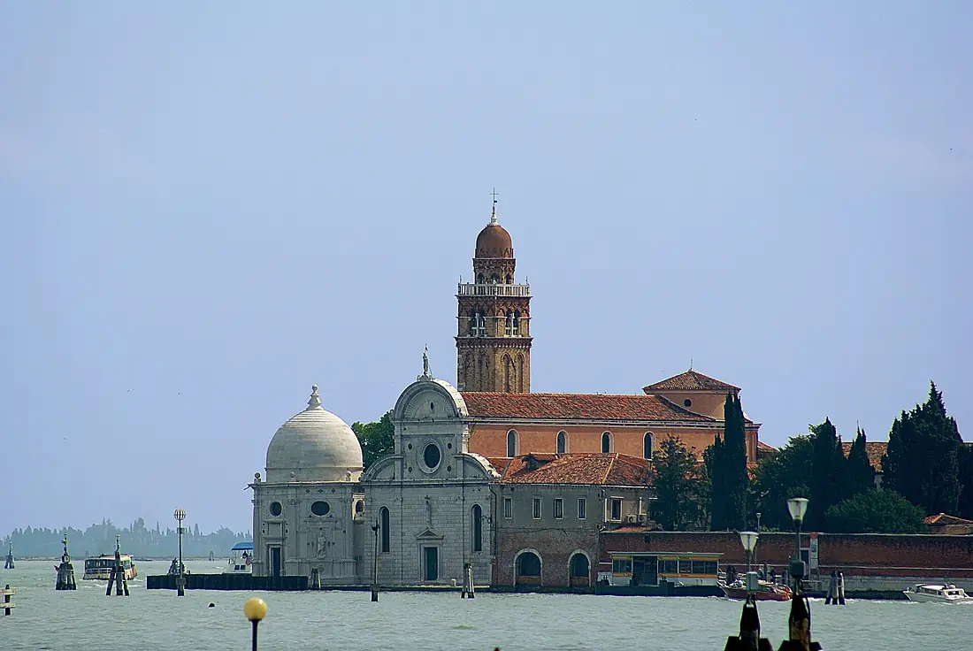 Chiesa di S.Michele in Isola
