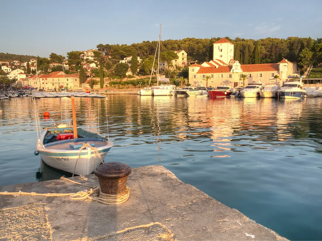 Šolta Maslinica Hrvatska Hafen 2012 a