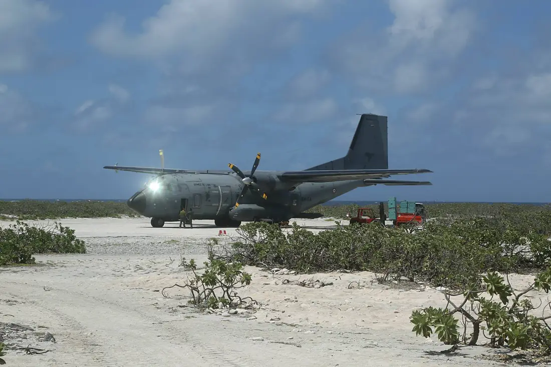FAZSOI Forces Armées de la Zone Sud de l'Océan Indien Transall Île Tromelin © Lauren Ransan 2013