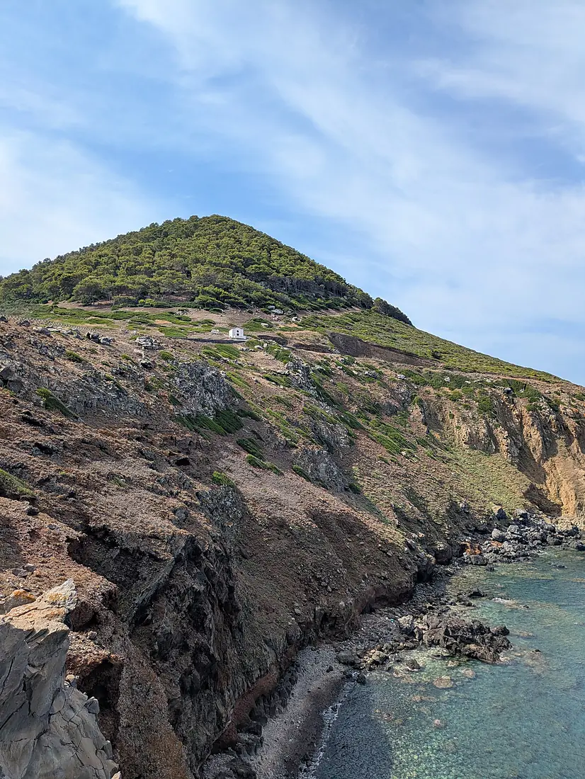 Ustica - Chiesa della Madonna della Croce vista dal mare