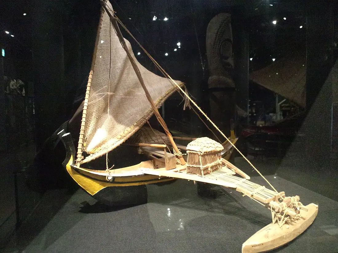 National Museum of Ethnology, Osaka - Single outrigger canoe (model) - Woleai Atoll in Federated States of Micronesia - Collected in 1985